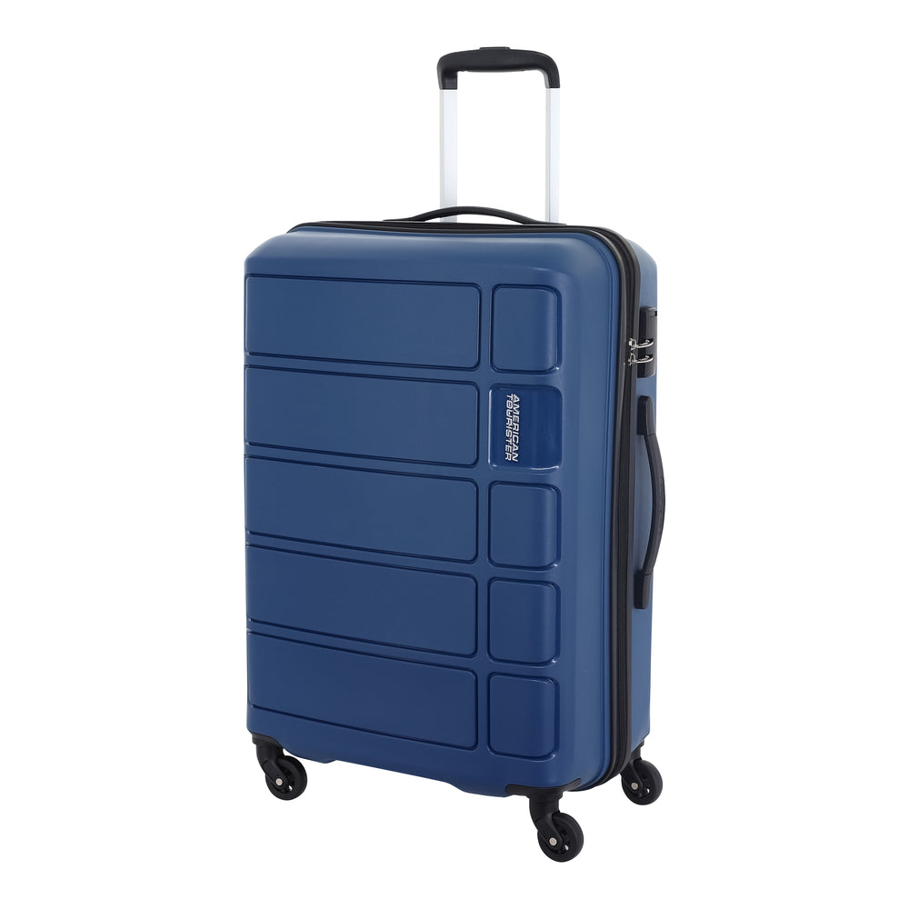 TRACKER – americantourister